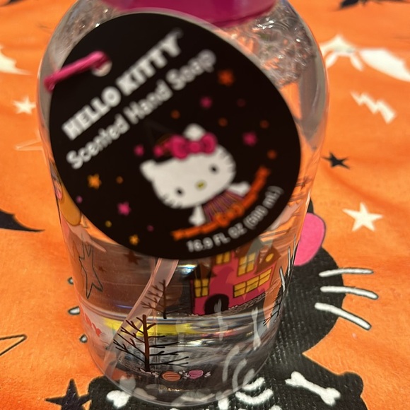 Hello Kitty bundle - Picture 4 of 5
